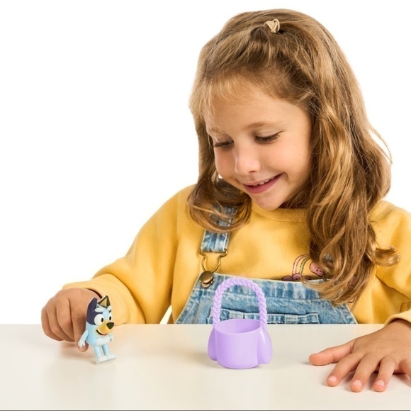 Moose Toys Bluey Easter Bunny Basket Packs Lavender - Picture 4 of 12